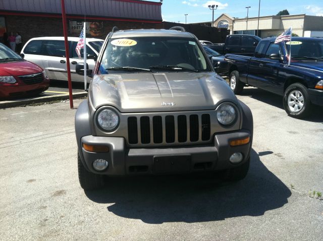 Jeep Liberty 2004 photo 3