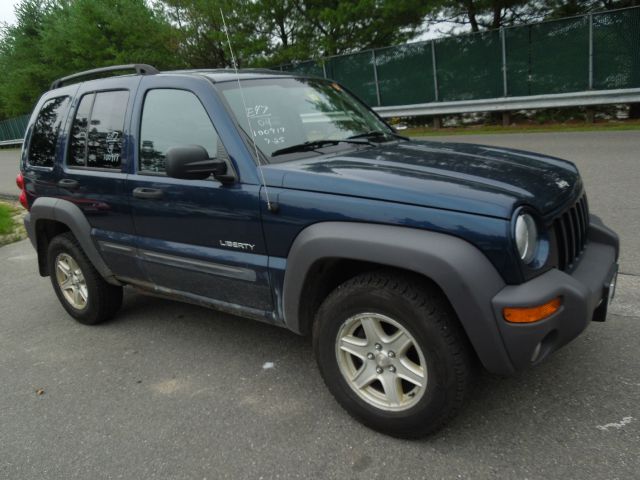 Jeep Liberty 2004 photo 1