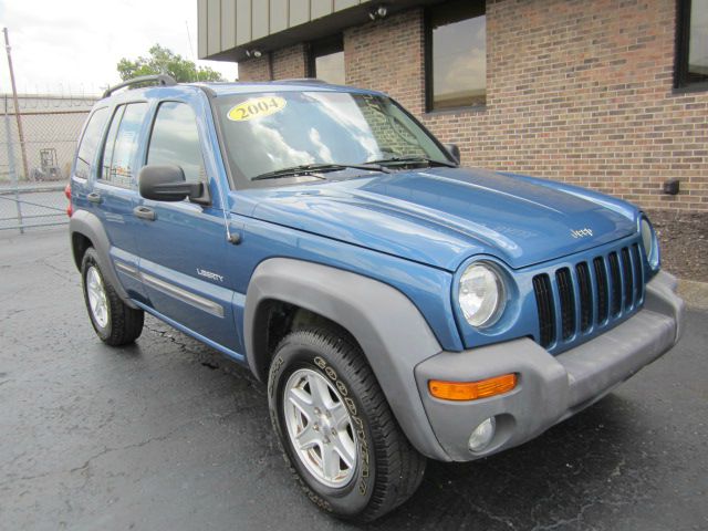 Jeep Liberty 2004 photo 4