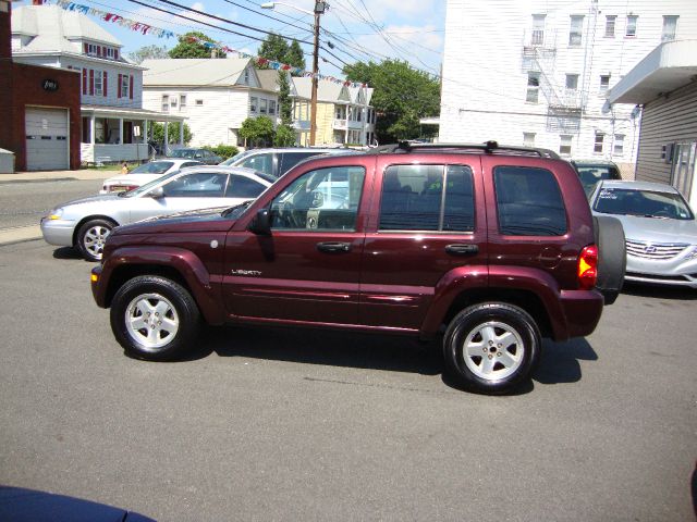 Jeep Liberty 2004 photo 6