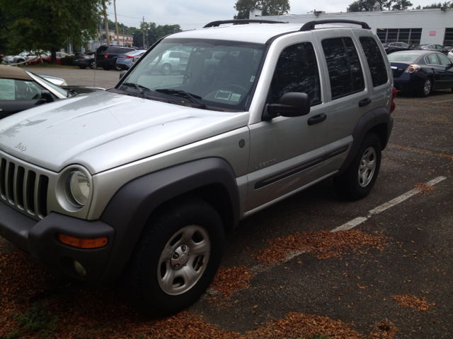 Jeep Liberty 2004 photo 1