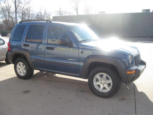 Jeep Liberty 2004 photo 1