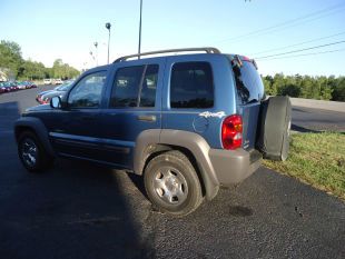 Jeep Liberty 2004 photo 1