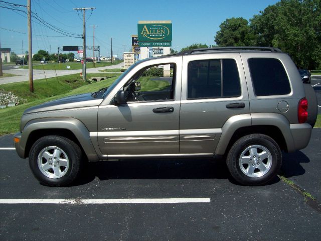 Jeep Liberty 2004 photo 1