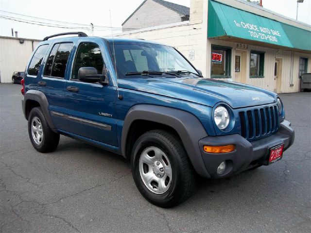 Jeep Liberty 2004 photo 2