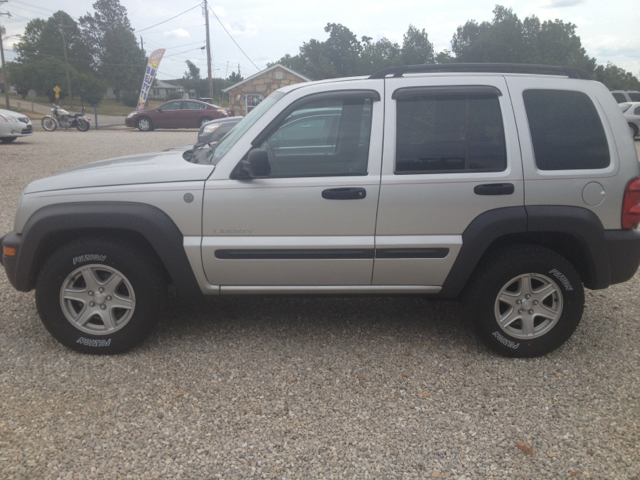 Jeep Liberty 2004 photo 3