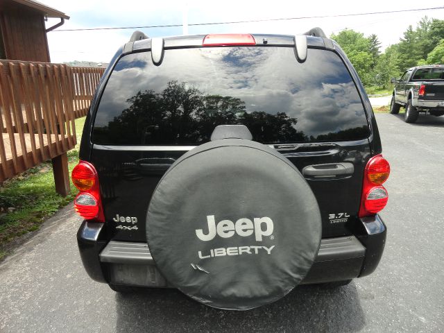 Jeep Liberty 2004 photo 1