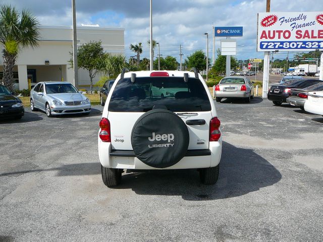 Jeep Liberty 2004 photo 4