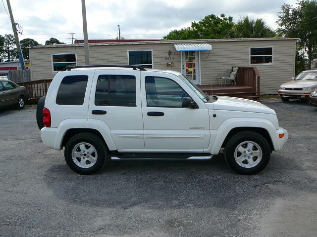 Jeep Liberty 2004 photo 6