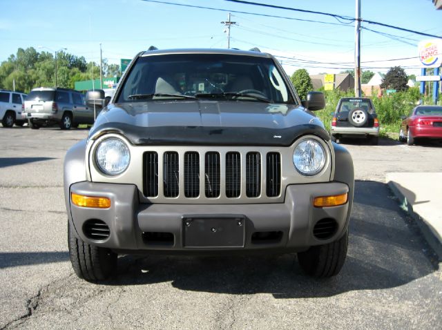 Jeep Liberty 2004 photo 12