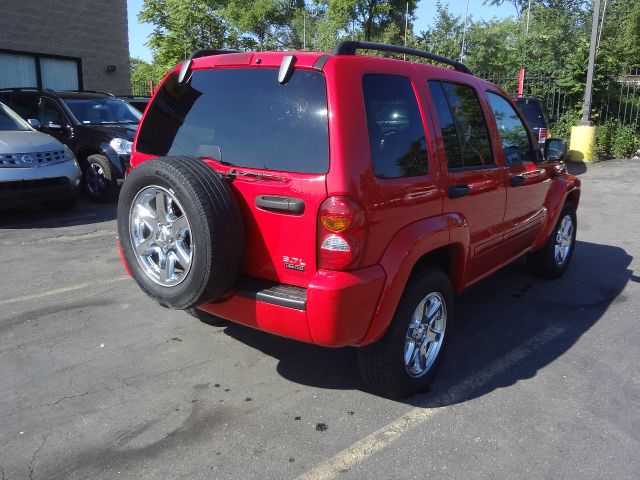 Jeep Liberty 2004 photo 2