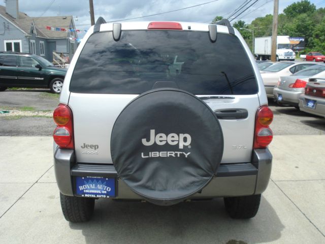 Jeep Liberty 2004 photo 1