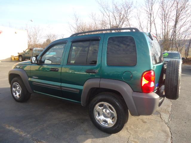 Jeep Liberty 2004 photo 1