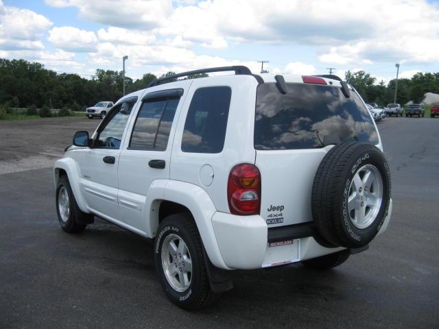 Jeep Liberty 2004 photo 2