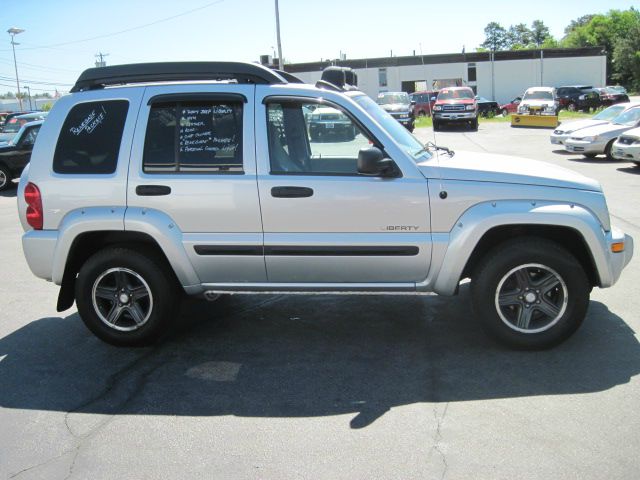 Jeep Liberty 2004 photo 1