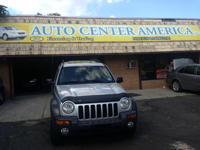 Jeep Liberty 2004 photo 1