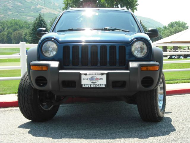 Jeep Liberty 2004 photo 4