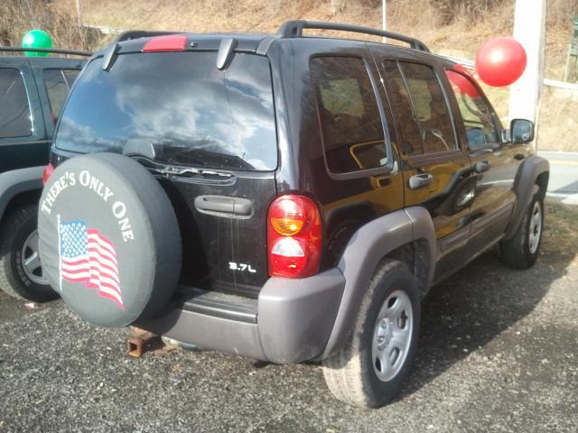 Jeep Liberty 2004 photo 1