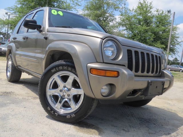 Jeep Liberty 2004 photo 22