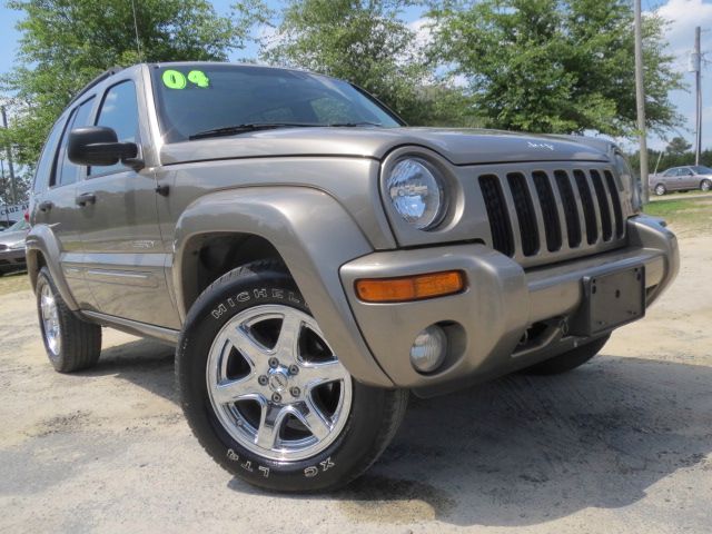 Jeep Liberty 2004 photo 36