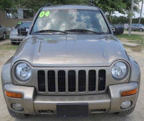 Jeep Liberty 2004 photo 38