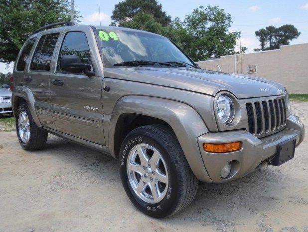 Jeep Liberty 2004 photo 70