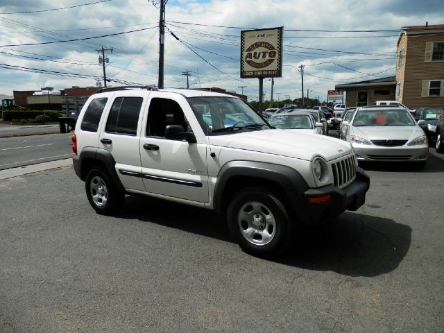 Jeep Liberty 2004 photo 1