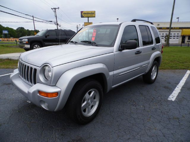 Jeep Liberty 2004 photo 8