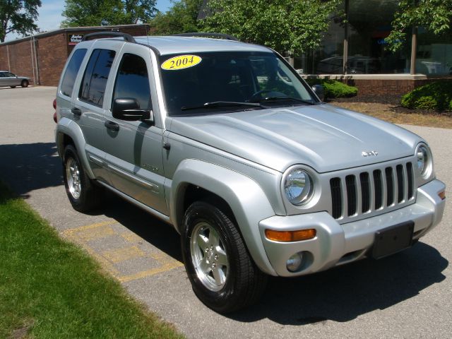 Jeep Liberty 2004 photo 6