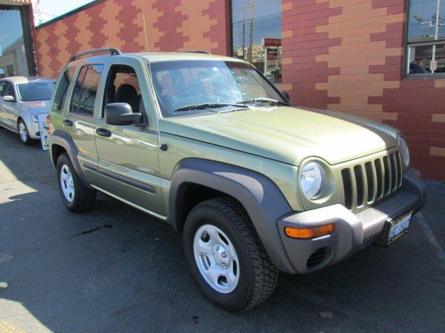 Jeep Liberty 2004 photo 4