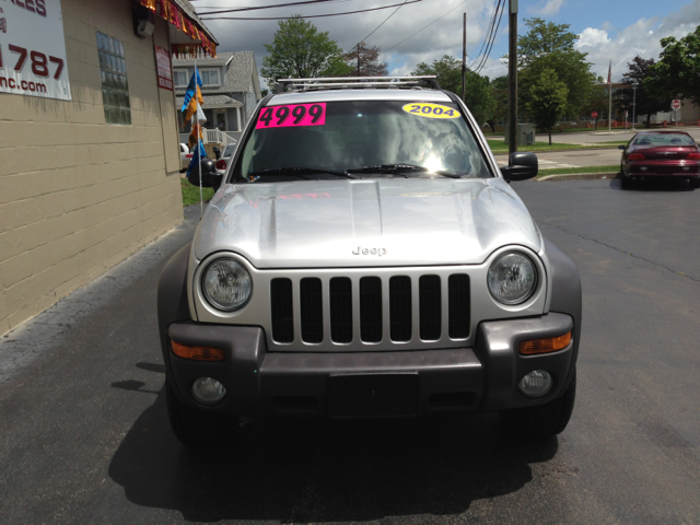 Jeep Liberty 2004 photo 3