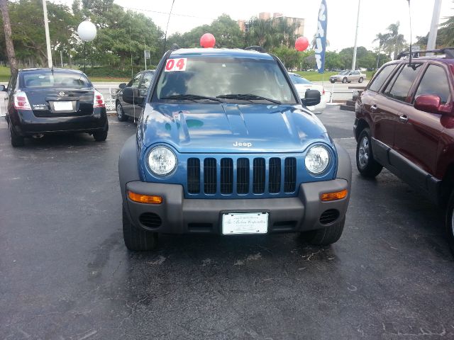 Jeep Liberty 2004 photo 4