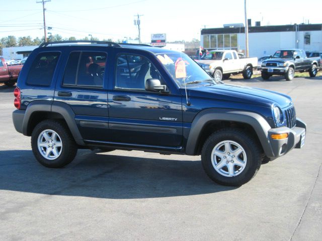 Jeep Liberty 2004 photo 1