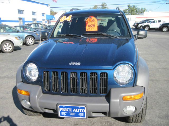 Jeep Liberty 2004 photo 3