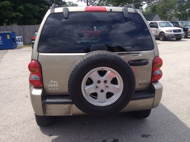 Jeep Liberty 2004 photo 4