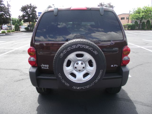 Jeep Liberty 2004 photo 1