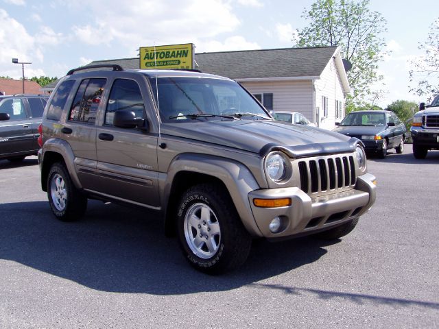 Jeep Liberty 2004 photo 3