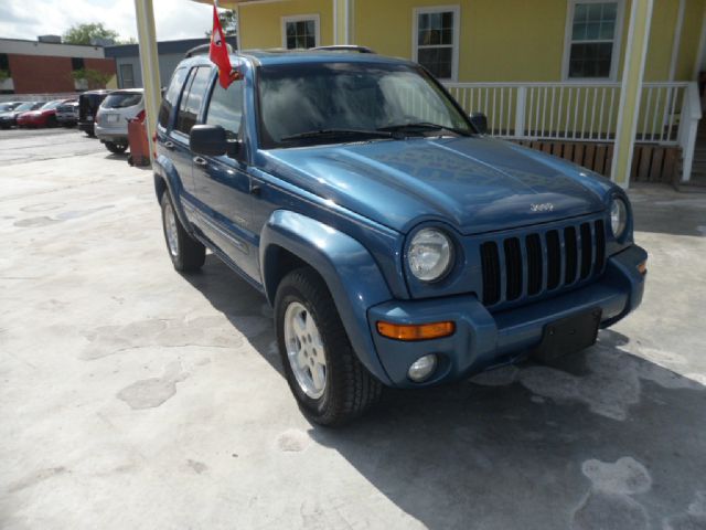 Jeep Liberty 2004 photo 16