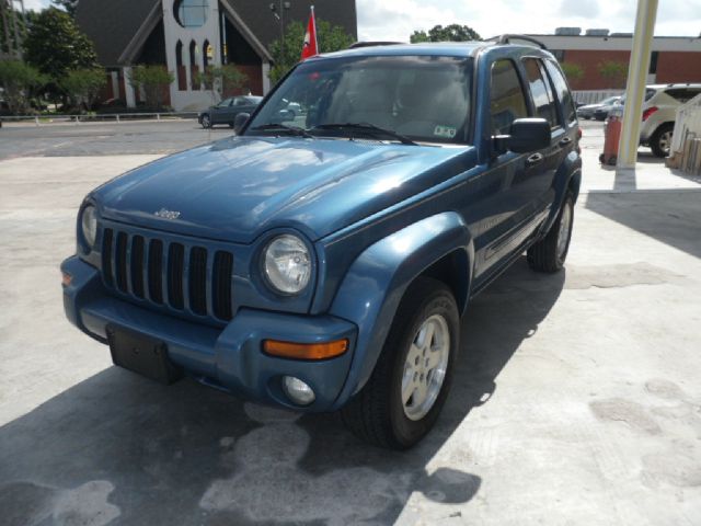 Jeep Liberty 2004 photo 4