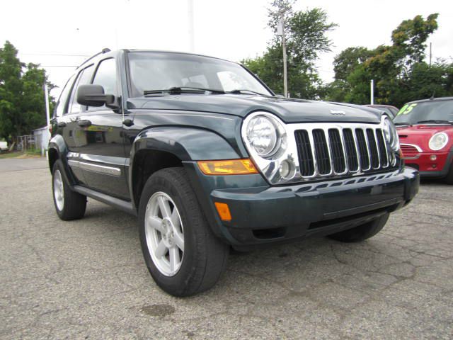 Jeep Liberty 2005 photo 1