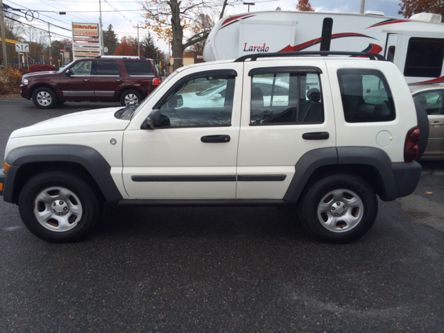 Jeep Liberty 2005 photo 1