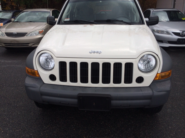 Jeep Liberty 2005 photo 3