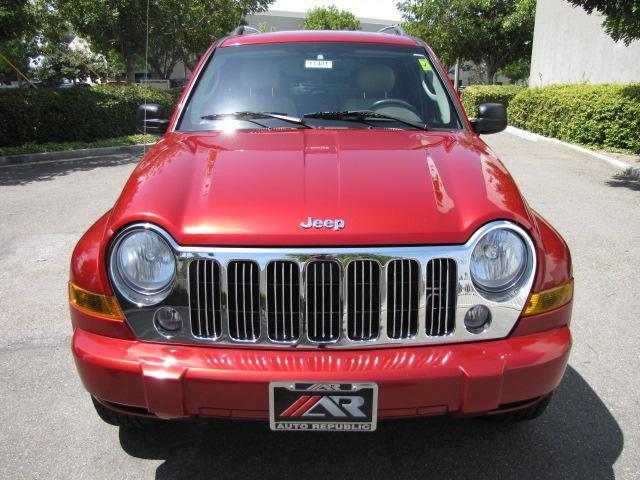 Jeep Liberty 2005 photo 4