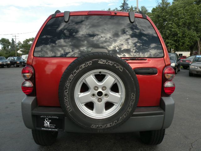 Jeep Liberty 2005 photo 1