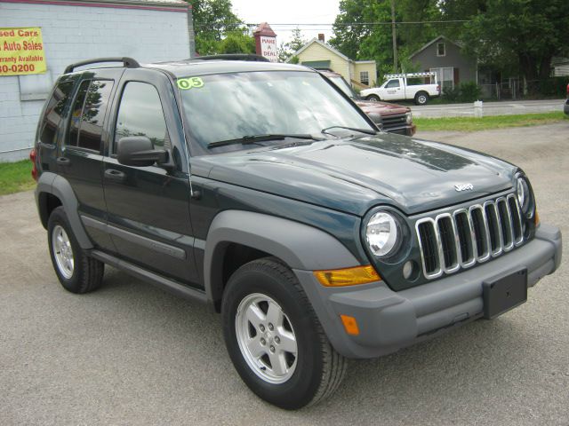 Jeep Liberty 2005 photo 15