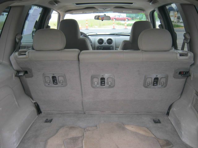 Jeep Liberty 2005 photo 4