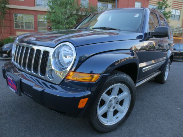 Jeep Liberty 2005 photo 1