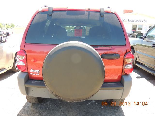 Jeep Liberty 2005 photo 1