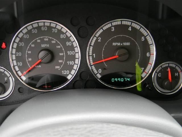 Jeep Liberty 2005 photo 2