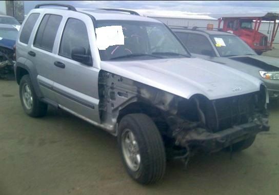 Jeep Liberty 2005 photo 2